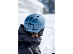 bollé-skihelm-ryft-pure-storm-blue-sfeer-achter-bh17801717