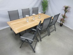 te-velde-tuinmeubelen-tuinset-lucca-tuinstoel-met-lucan-teak-tuintafel-boven-luccalucan240