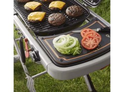 weber-traveler-omkeerbare-voorbereidings-en-serveerplank-sfeer-zwart-7031.jpg