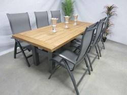 te-velde-tuinmeubelen-tuinset-lecce-tuinstoel-met-hartman-yasmani-teak-tuintafel-dichtbij-lecceyasmani240